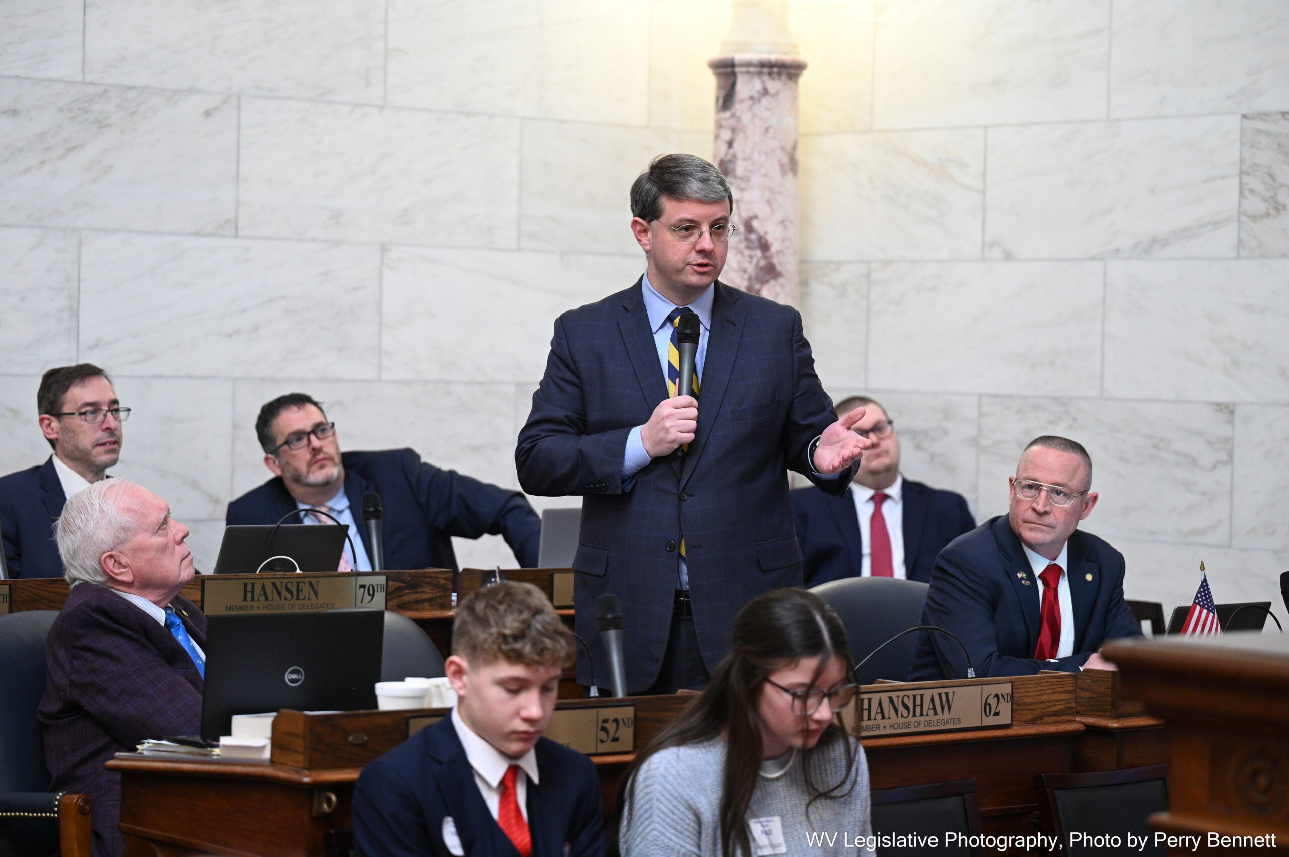 House advances bill to give $2 million to WVU Rockefeller Neuroscience Institute, resolution supporting Texas in border struggle